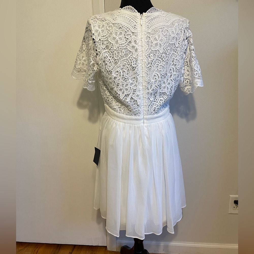 🆕🌟 Lulus white Midi Dress 🆕🌟 - Picture 2 of 7